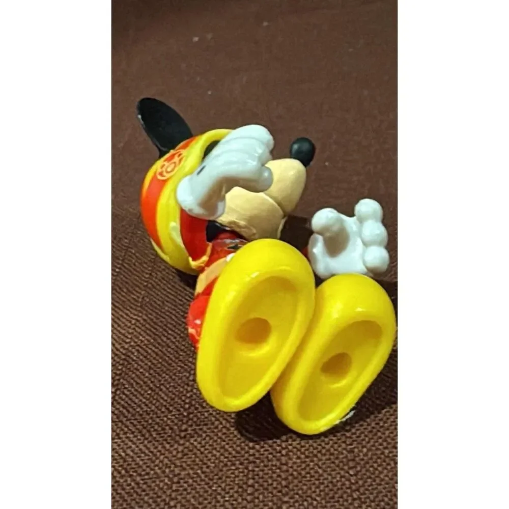 Disney Mickey Mouse Figure & Mickey Mouse Race car Driver